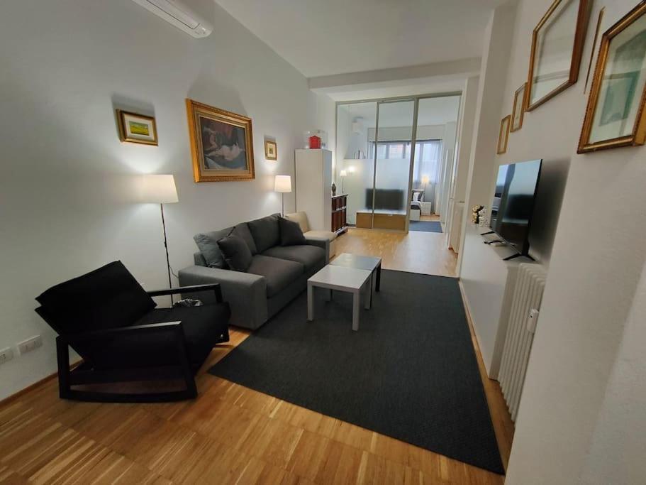 Short Rent Porta Romana Apartamento *
